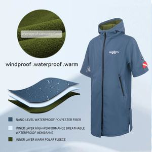 DIVESTAR 卸売 フルジップ ウェットスーツ トップ 低MOQ 赤 大人用 防水 防寒 サーフィン ポンチョ パーカー ウインドコート アウトドアスポーツ向け - Product Image 4