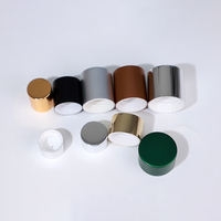 Bouchon à vis en aluminium anodisé avec embout interne pour flacon cosmétique, idéal pour l'emballage de produits de soin de la peau
