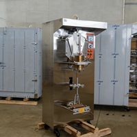 Machine de remplissage de sacs d'eau spécialement conçue pour les usines d'eau, utilisée comme équipement de remplissage de sacs d'eau dans les usines d'eau