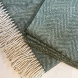 Prix de gros Fournisseur de tissu de laine/polyester à chevrons tissé double face en Inde par couverture à chevrons - Product Image 1