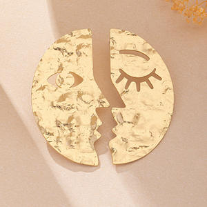 Pendientes Asimétricos de Moda Kaimei 2026, Pendientes de Aleación Dorados para Mujer, Estilo Halloween, Pendientes Originales para Mujer - Product Image 3