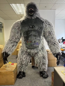 Tamaño personalizado 2M 2,6 m 3M gigante realista inflable gorila mascota disfraz Kingkong <span class=keywords><strong>mono</strong></span> rendimiento caminar trajes para <span class=keywords><strong>eventos</strong></span> - Product Image 3