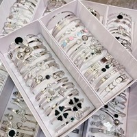 Vente en Gros de Bijoux en Acier Inoxydable, Bracelet Femme en Acier Titane de Mode avec Zircon, Bracelet Mixte en Acier Lourd de Luxe