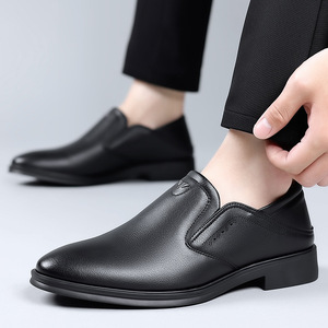 Mocasines de Cuero para Hombre, Estilo Slip-On, Punta Redonda, Negros, Formales, para Negocios, para Todas las Temporadas, Forro de PU, Suela de Goma - Product Image 1