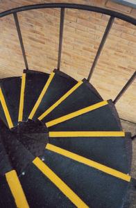 Profilo Antiscivolo in FRP GRP con Carburo di Silicio per Gradini, Strisce in Fibra di Vetro per Rivestimento Gradini Esterni - Product Image 6