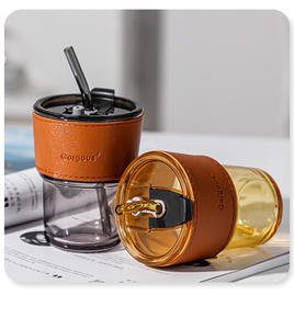 <span class=keywords><strong>Tasse</strong></span> à bec de haute qualité avec veste en cuir boisson jus <span class=keywords><strong>tasse</strong></span> Portable <span class=keywords><strong>tasse</strong></span> à café <span class=keywords><strong>tasse</strong></span> en verre en cuir et paille tasses de cadeau de mariage personnalisées - Product Image 2