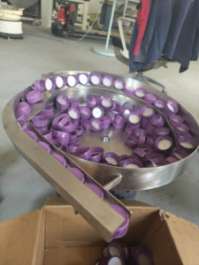 Nắp chai đóng gói tự động dòng hệ thống cho ăn rung Bát Feeder rung feeders với máy đóng nắp - Product Image 3