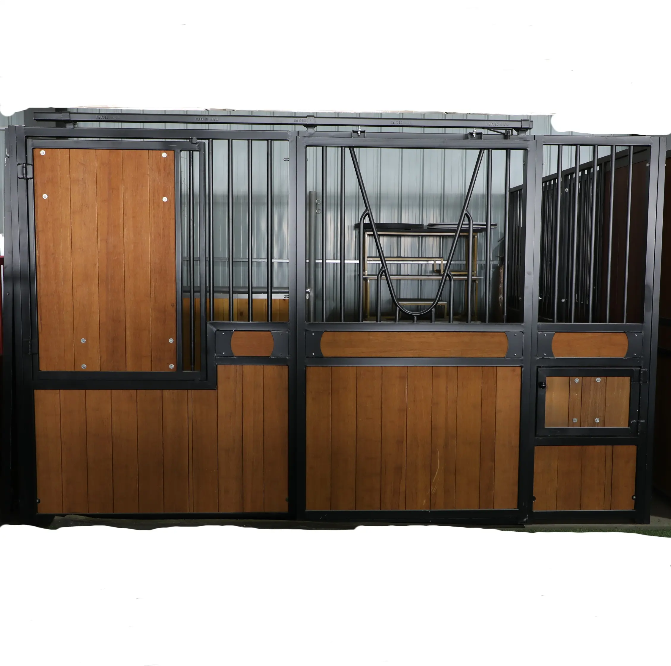 China Portable Outdoor Stall Boxes Fronts Doors Sale Barn Horse Stable Panels