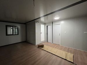 บ้านคอนเทนเนอร์แบบขยายได้ 20 ฟุต รุ่นปีกคู่ ลดราคาพิเศษ, บ้านสำเร็จรูปพับได้ ระดับไฮเอนด์ สำหรับอยู่อาศัย - Product Image 2