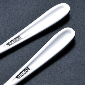 Fourchette à fruits en acier inoxydable 304, fourchette à dessert à deux dents épaissie pour la maison, pour gâteaux et gâteaux de lune - Product Image 4