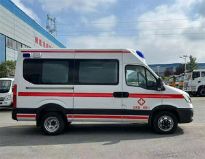 รถพยาบาล I-VECO รุ่นใหม่ เครื่องยนต์ดีเซล 3.0T เกียร์ธรรมดา 8AT 6 ล้อ หลังคาสูง สำหรับการช่วยเหลือฉุกเฉินในโรงพยาบาล - Product Image 2