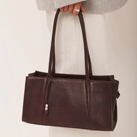 RZCK Sac rouge à bandoulière design vintage pour femmes, sac à bandoulière en cuir véritable pleine fleur avec logo personnalisé, au prix de gros