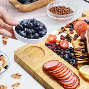 Planche à fromage en bambou avec compartiments pour servir fromage, viande, fruits, plateau de service, planche à découper pour apéritifs - Product Image 2