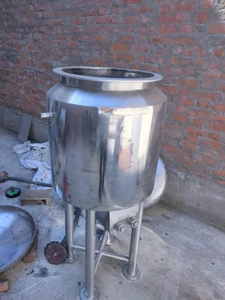 Système automatique de mélange et de filtration de liquides pour l'industrie pharmaceutique et alimentaire Sirop compact faisant la machine - Product Image 2
