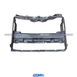 อะไหล่ถอดชิ้นส่วนท่อระบายอากาศหม้อน้ำสำหรับรถยนต์โรลส์-รอยซ์ โกสต์  ฝาครอบระบายอากาศหม้อน้ำพลาสติก - Product Image 1