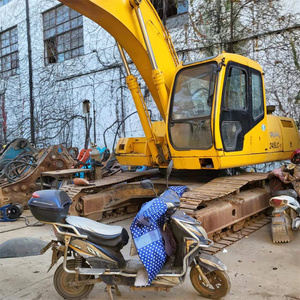 Excavadora de Segunda Mano de Alta Eficiencia HYUNDAI 245LC-7 con Pocas Horas de Uso y en Buenas Condiciones en OFERTA - Product Image 1