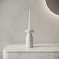Plateau de service moderne ARM LVG en texture granulaire, blanc cassé, avec bords ondulés irréguliers, pour aliments, bijoux et collations, avec support haut