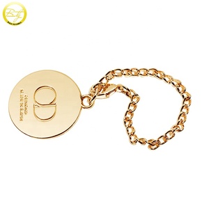 Tùy chỉnh khắc logo Túi phụ kiện vòng hình dạng Vai Túi kim loại thẻ tên màu vàng Ba lô kim loại Tấm Thư với chuỗi - Product Image 3