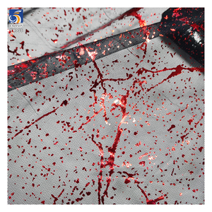 Yx956 2026 New Arrivals 100% <span class=keywords><strong>Polyester</strong></span> Phun Mực Màu Đỏ Mô Hình In Ấn Màu Đen Vải Tuyn Lưới Vải Cho Kỳ Nghỉ Tổ Chức Sự Kiện Ăn Mặc - Product Image 1