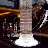 Lustre nordique sur mesure pour projets de grande envergure, luminaire LED long en cristal de luxe pour hall d'hôtel et escalier intérieur