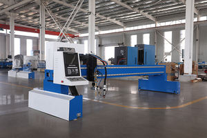 Plaque d'acier CNC <span class=keywords><strong>Flama</strong></span> et Plasma Cutter Machine - Product Image 2