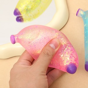 Juguete Antiestrés Transparente con Purpurina en Forma de Plátano, Juguete Sensorial Suave de TPR para Aliviar el Estrés, Regalo Colorido para Niños - Product Image 5