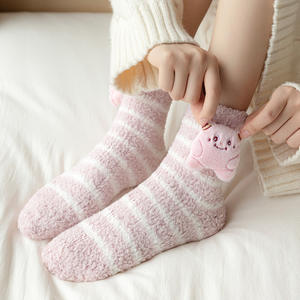 Nouveau design mignon poupée températures chaudes doux flou chaussette hiver moelleux chaussettes pour femmes filles chaussettes de sol - Product Image 3