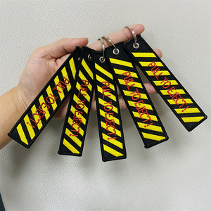 Llavero personalizado con logotipo de letras bordadas, etiqueta bordada de avión para quitar antes del vuelo, llaveros con patrón de muñeca - Product Image 3