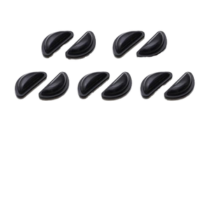 Cuscinetti Nasali in Silicone Ultra-Morbidi con Adesivo Antiscivolo per Occhiali <span class=keywords><strong>da</strong></span> Vista e <span class=keywords><strong>da</strong></span> <span class=keywords><strong>Sole</strong></span>, Nero e Bianco, Vendita all'Ingrosso - Product Image 1