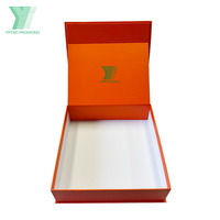 Caja de regalo de exhibición de ropa de lujo de papel plegable con imán naranja personalizado, caja de regalo Premium para embalaje de ropa
