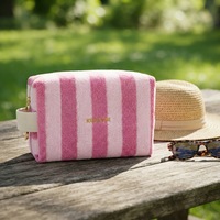 Pochette de maquillage de plage en tissu éponge rayé avec logo personnalisé, douce et absorbante, avec fermeture éclair et poignée souple pour l'été