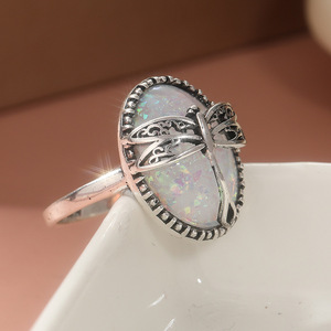 Anello Vintage da Donna, Gioiello Minimalista e Vistoso, Accessorio Moda Quotidiano - Product Image 3