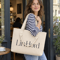 Sac à bandoulière en tricot avec longues bandoulières et poignées courtes pour les collections de marques de mode indépendantes et les tenues urbaines