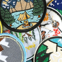 Écussons de broderie personnalisés à coudre au fer sur les vêtements