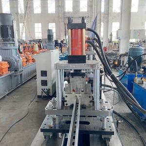 Máquina Perfiladora Manual HAUAN para Montaje de Canales en U Fotovoltaicos con Motor PLC y Rodamientos - Fácil de Operar - Product Image 6