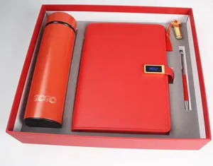 Custom Nieuwe Jaar Kerst Souvenir Geschenken Lederen Luxe Powerbank Notebook Pen Fles Mok Premium Corporate Gift Set 3 In 1 items