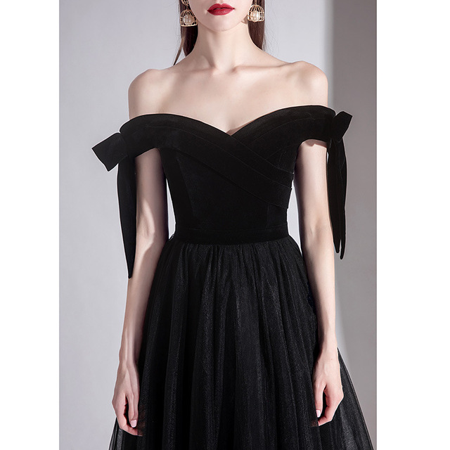 SS3 Graduation Gown Styles in Nigeria 2025