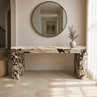 Banc d'entrée en marbre Calacatta Viola, extrémités arrondies, deux pieds en blocs, dalle de pierre veinée violette pour projet de galerie ou de couloir