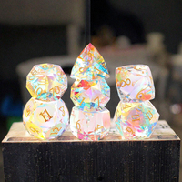 Seltene Polyedrische Würfel 1 Stück Handgeschnitzter Mehrflächiger Edelstein mit Bunten Facetten D6 D20 für D&D Tabletop-RPG