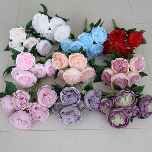 Fabricants vente directe 5 têtes bouquets fleurs <span class=keywords><strong>de</strong></span> <span class=keywords><strong>pivoine</strong></span> en soie artificielle pour mariage <span class=keywords><strong>mariée</strong></span> décor à la maison - Product Image 2