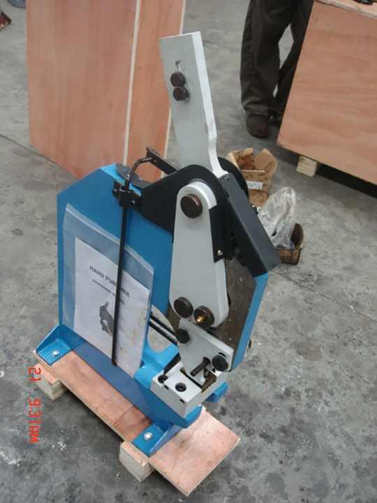 Pressa Manuale Punzonatrice Per Pelle E Metallo - Pressione 160kg Con Mandrino 1.5-13mm - Nero - Foto 9