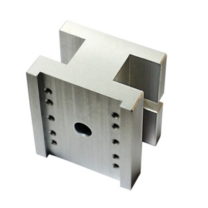 Layanan manufaktur suku cadang kustom langsung dari pabrik. Pemesinan CNC dan anodisasi komponen aluminium, fabrikasi logam kustom - Product Image 5