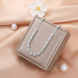 MTB24434 Acero de titanio Carta de amor 12 Cuadrado Cuerpo completo Pulsera de acero de titanio Pulsera de diseño de lujo de gama alta para mujer - Product Image 4