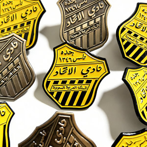 Pin <span class=keywords><strong>de</strong></span> Solapa Veterinario Personalizado en Metal Negro o Dorado, un Souvenir <span class=keywords><strong>de</strong></span> <span class=keywords><strong>Venta</strong></span> Caliente Hecho <span class=keywords><strong>de</strong></span> Aleación <span class=keywords><strong>de</strong></span> Zinc - Product Image 6