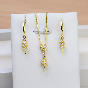 Ensemble de bijoux semi-finis en argent S925 pour femme, comprenant des boucles d'oreilles à crochet, un petit chapeau, un pendentif personnalisé et un plateau vide pour perles - Product Image 1