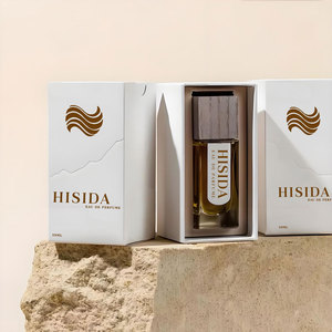 Venta al por mayor de alta calidad claro cuadrado Perfume Spray botella 30ml 50ml 100mL botella de perfume de vidrio con caja de embalaje - Product Image 2