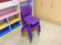 Chaise pliante pour enfants en plastique moderne, de haute qualité et confortable, chaises colorées pour enfants empilables pour les garderies et les écoles maternelles