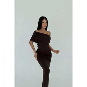 ชุดราตรีเดรสยาวแบบแขนเดียวสีน้ำตาลทรงเอไลน์ แต่งเอวทรงเอ็มไพร์ประดับมุก ยี่ห้อ Vanya ไซส์พลัส เหมาะสำหรับงานปาร์ตี้และงานเลี้ยง - Product Image 2