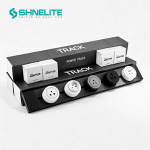 <span class=keywords><strong>Prise</strong></span> <span class=keywords><strong>de</strong></span> courant sur rail 8000W à anodisation et pulvérisation, très vendue, avec différents types <span class=keywords><strong>de</strong></span> prises - Product Image 1