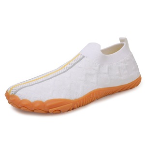 Chaussures bateau décontractées pour hommes, légères, en maille, à enfiler, antidérapantes, à semelle souple et respirantes - Product Image 1
